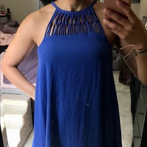 Light and flattering blue short dress
